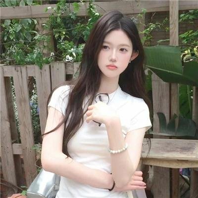 草裙春色